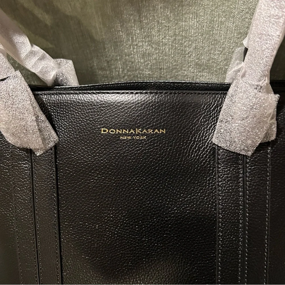 Donna Karan Black Structured Tote NEW WITH TAGS NWT - Picture 2 of 13